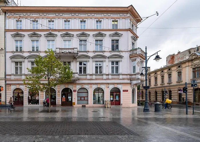 Piotrkowska Grand Avenue By Bookinghost