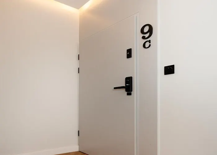 Piotrkowska Grand Avenue By Bookinghost Łódź