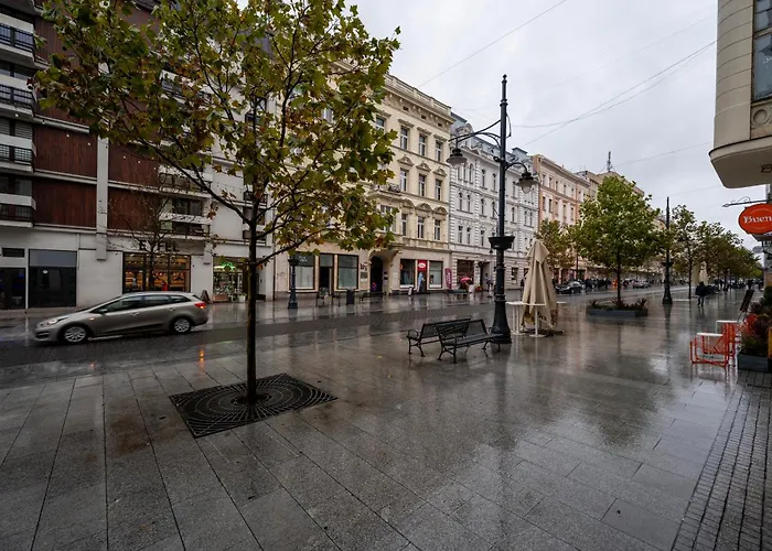 Piotrkowska Grand Avenue By Bookinghost